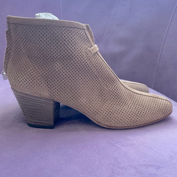 Vero Cuoio Brown Ankle Boots - Picture 3 of 6